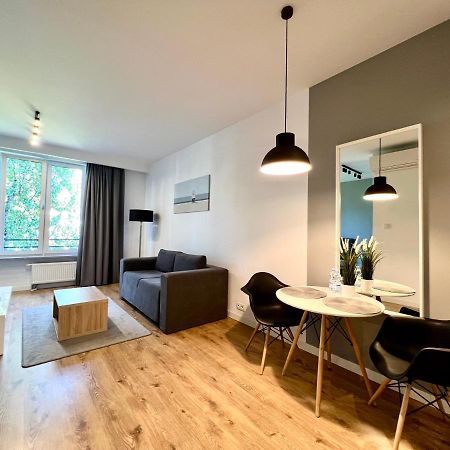 K22 Large Apart Slawinska 509 Varsóvia Exterior foto